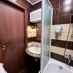 3-комнатные апартаменты улучшенные с 3 двуспальными кроватями