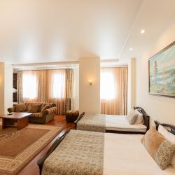 Номер стандарт семейный с 2 односпальными кроватями