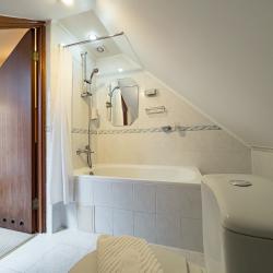 Номер стандарт с 1 односпальной кроватью (мансарда)