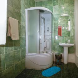 Номер стандарт с 1 двуспальной кроватью