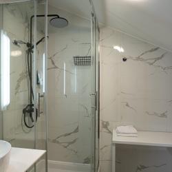 Номер Loft White (мансарда)