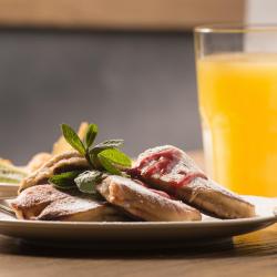 Фото Отель Country Hills Resort (Кантри Хиллс Резорт)