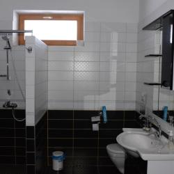 Фото Отель Коттедж А7 на базе отдыха Новинки Парк