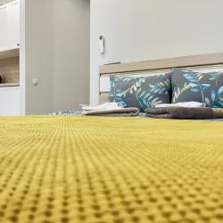 Фото Отель Romlex Apartments (Ромлекс) на улице Героев Сталинградской битвы 1