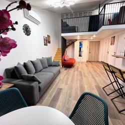 3-комнатные апартаменты студия г. Коломна, ул. Девичье поле, дом 10А, кв. 13 (мансарда)