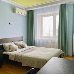 Фото Апартаменты SunVille (Санвиль) на улице Тихомирнова