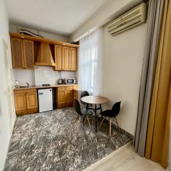 Фото Апартаменты на улице Герцена 13