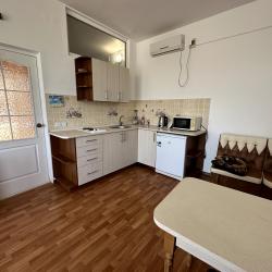 4-местный 1-комнатный номер студия комфорт с 1 двуспальной кроватью