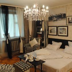 Номер эконом стандарт с 2 односпальными и 1 двуспальной кроватью