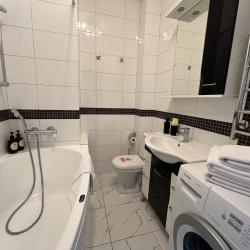 3-комнатные апартаменты люкс Варфоломеева, 222А