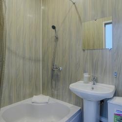 Номер стандарт с 1 двуспальной кроватью (с завтраком)