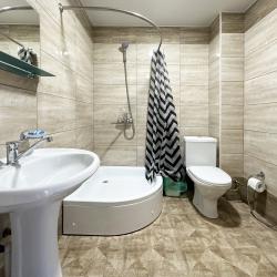 Номер студия с 1 двуспальной кроватью на втором этаже