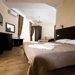 3-местная комната полулюкс с балконом