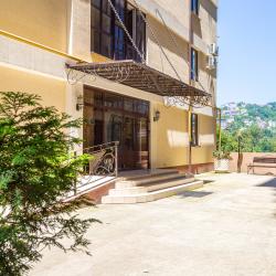 Фото Отель LaMare (ЛаМаре) на улице Санаторная 48