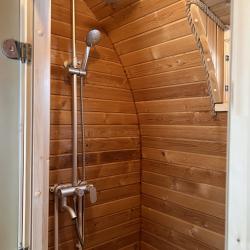 Коттедж стандарт с 3 односпальными и 1 двуспальной кроватью