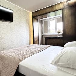 Фото Отель Трехкомнатная квартира люкс