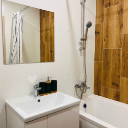 Фото Отель Romlex Apartments (Ромлекс) на улице Чаркова 91