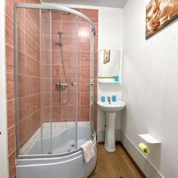 Номер полулюкс с 1 двуспальной кроватью Баунти