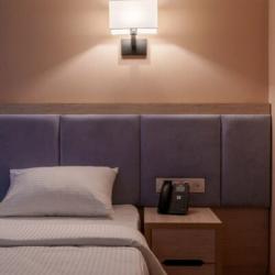 Номер стандарт с 2 односпальными кроватями (без окна)