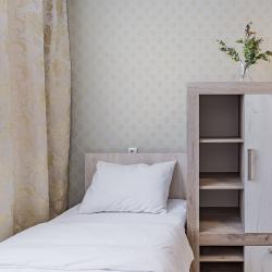 Фото Отель Стрелка на улице Бурнаковская 115