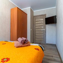 Фото Отель LetoApart (ЛетоАпарт) на улице Исаева 13