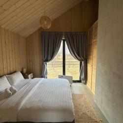 Фото Отель BarnHouse Village (БарнХаус Виллэдж)