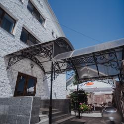 Номер стандарт улучшенный с 1 двуспальной кроватью