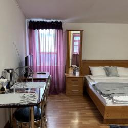 2-комнатные апартаменты улучшенные Двухкомнатные апартаменты у Храма Ильи Пророка, мансарда (мансарда)