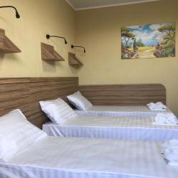 Номер стандарт улучшенный с 4 односпальными кроватями