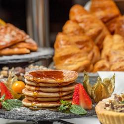 Фото Отель Holiday Inn Yerevan Republic Square (Холидей Инн Репаблик Сквер)