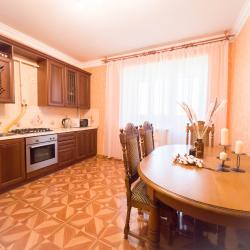 Фото Апартаменты Комфорт на улице Бутлерова 29
