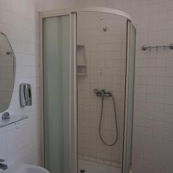 2-комнатный номер комфорт семейный с 1 двуспальной кроватью