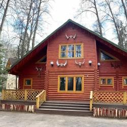 Фото Отель Holiday park (Холидей Парк)