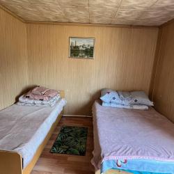 Коттедж стандарт с 4 односпальными и 2 двуспальными кроватями