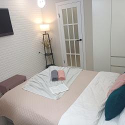 Фото Отель Квартира с дизайнерским ремонтом возле парка Машиностроителей