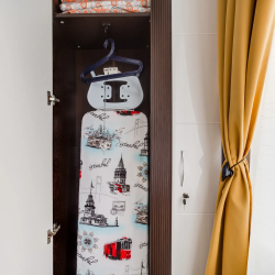 Фото Отель Home Like (Хоум Лайк) в городке -1