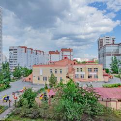 Фото Апартаменты на улице Четаева 42