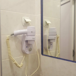 Комната делюкс с 1 двуспальной кроватью и балконом