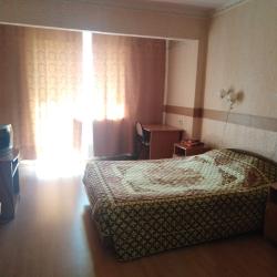 Номер стандарт с 1 двуспальной кроватью (с завтраком)