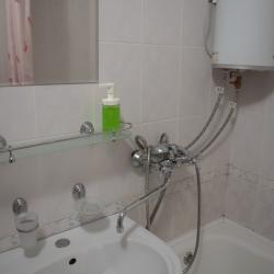 Фото Апартаменты Урал на улице Братьев Кашириных