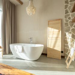 Номер люкс с 1 двуспальной кроватью, ванной и террасой