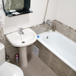 Номер стандарт с 1 двуспальной кроватью