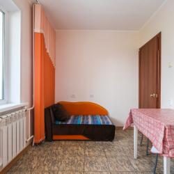 Фото Отель Квартирка-НСК в микрорайоне Горский 78