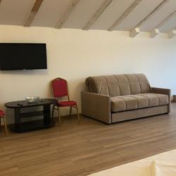 Номер полулюкс с видом на сосновый бор (желтый корпус)