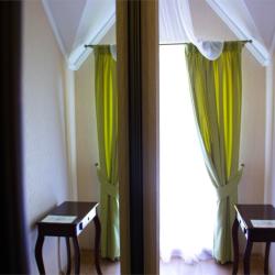 Номер полулюкс комфорт с французким балконом #217