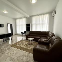 Фото Отель RestHouse (РестХаус)