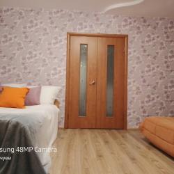 Фото Апартаменты на улице Братьев Кашириных