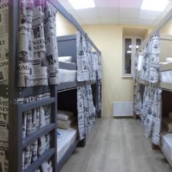 Кровать в 8-местном общем женском номере (с завтраком)