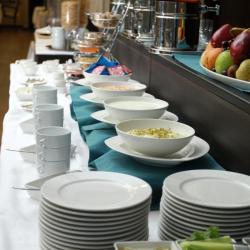 Фото Отель Ramada by Wyndham Bishkek Centre (Рамада Виндхэм )