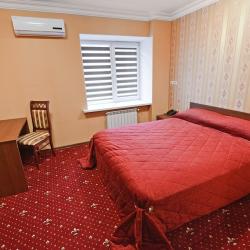 Номер комфорт с 1 двуспальной кроватью